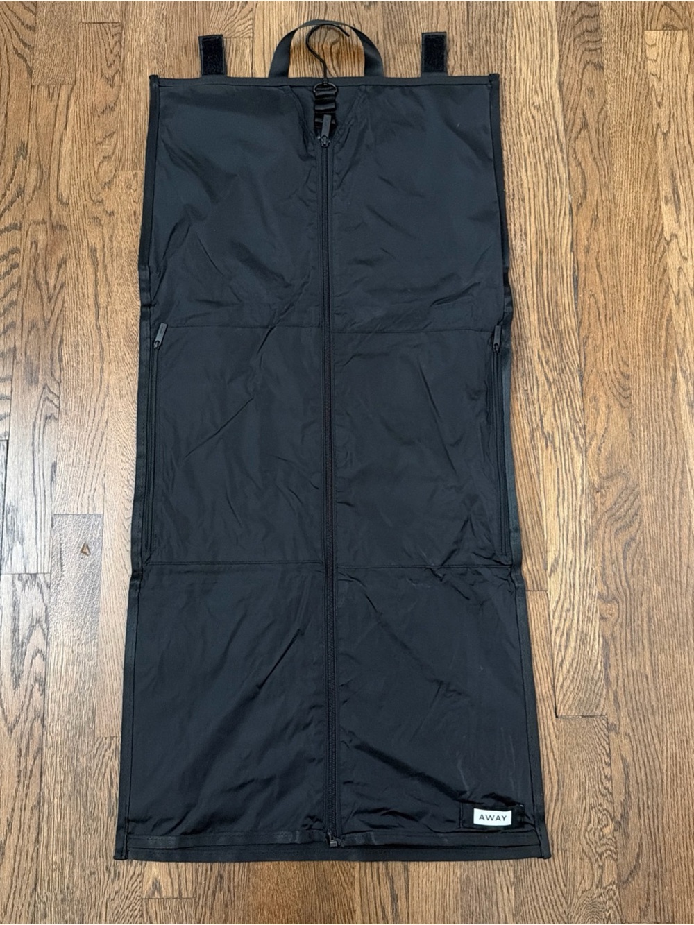 AWAY The Centerfold Garment Sleeve - Jet Black
